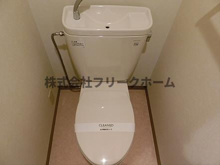 武蔵野市吉祥寺本町２丁目の賃貸マンションのトイレ