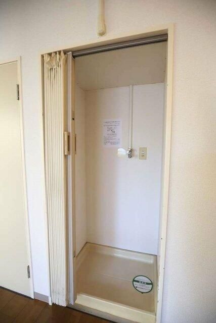 スターハイツ寿の設備|洗濯機置場