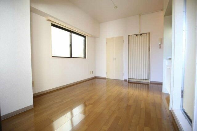 スターハイツ寿の寝室