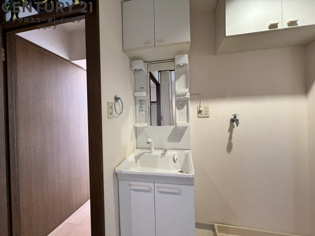 温水洗浄便座付きのトイレです！