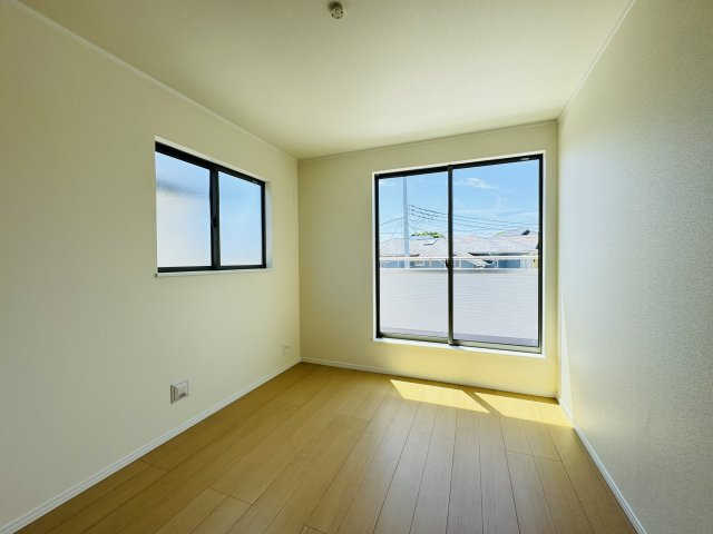 柏市大室新築戸建の子供部屋|6帖洋室
