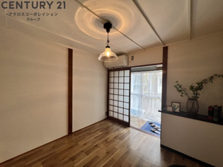 伊丹市南野貸テラスの居間