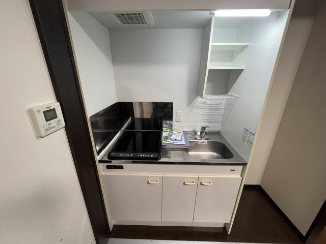 収納豊富なキッチンです