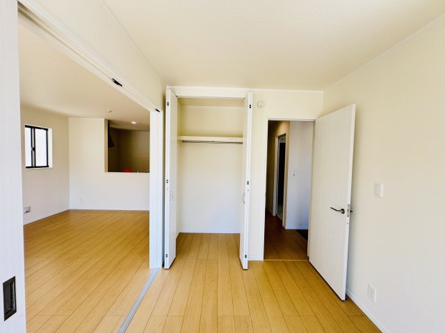 柏市大室新築戸建の収納|1F5帖洋室収納
