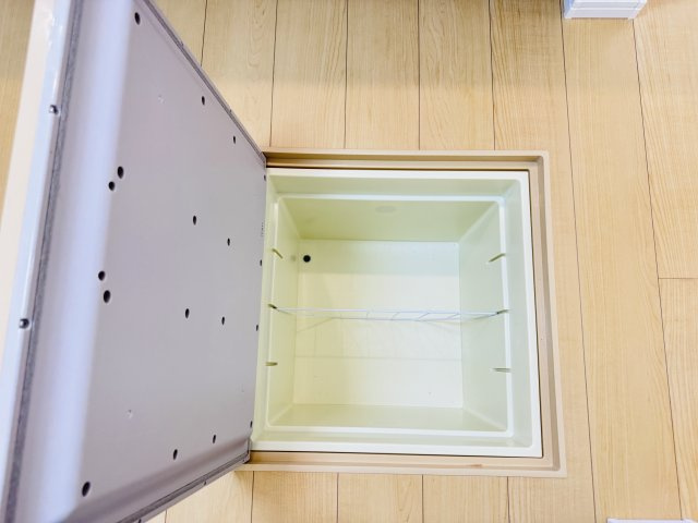 柏市大室新築戸建のキッチン|キッチン床下収納