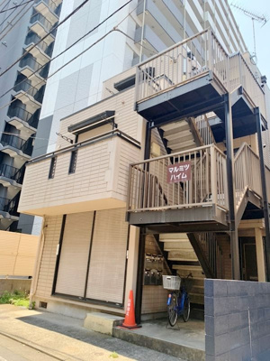 【外観】 | マルミツハイム | 3階建てのアパートです