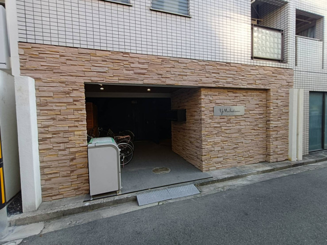 YMシャトーのエントランス