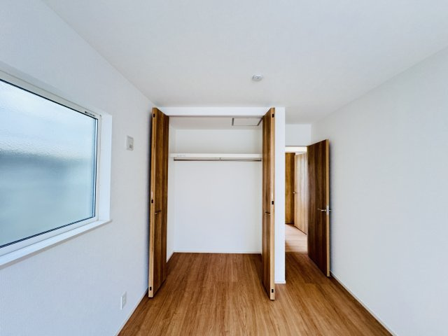 松戸市東平賀新築戸建（第３東平賀）の収納|8帖寝室収納