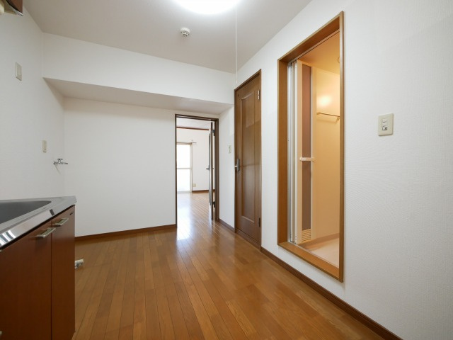 太宰府市石坂１丁目のアパートの洋室|別号数タイプ