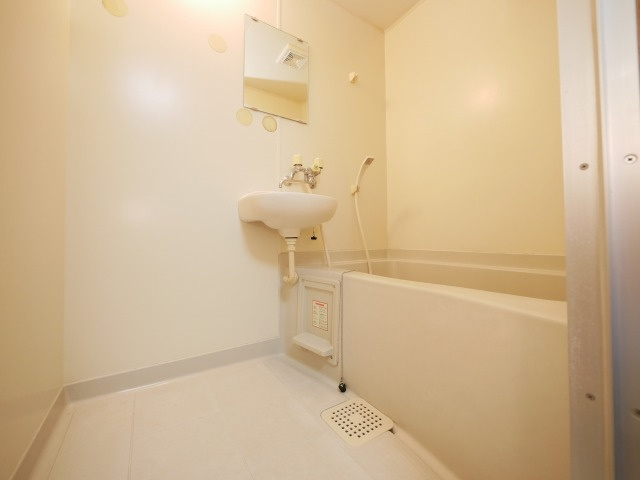 太宰府市石坂１丁目のアパートの浴室|別号数タイプ