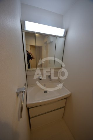 ラ・メゾンヴェール上町の独立洗面台|ラ・メゾンヴェール上町　洗面化粧台