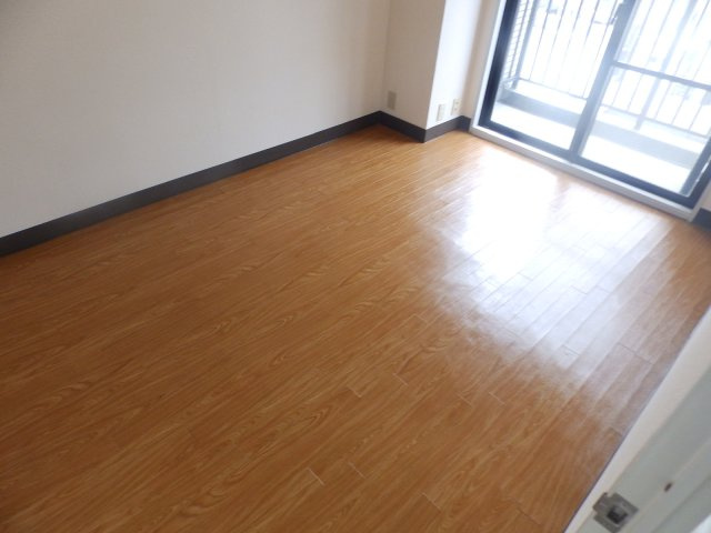 ロイヤル六甲駅前の居間・リビング