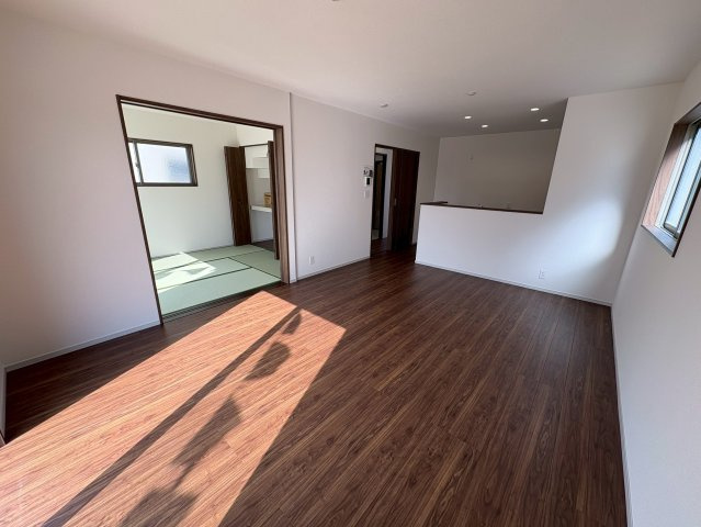 【居間・リビング】の画像