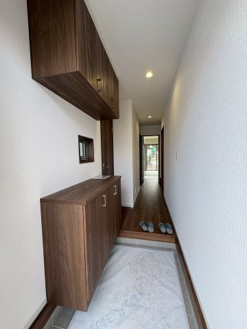 行橋市東泉　(新築一戸建て)の玄関|オシャレなデザインの玄関♪
【行橋市　新築一戸建て】