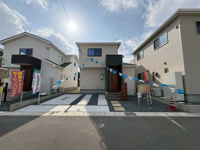 行橋市東泉　(新築一戸建て)の外観|駐車場並列3台！！
【行橋市　新築一戸建て】