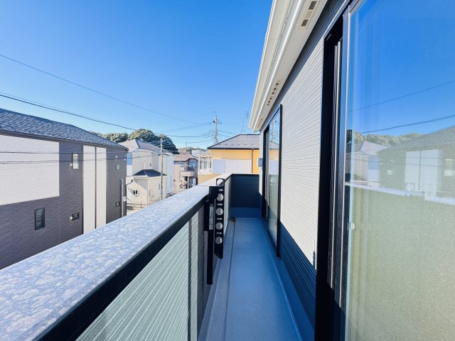 柏市酒井根６丁目新築戸建のバルコニー|南向きワイドバルコニー・日当たり良好♪