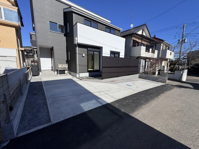 柏市酒井根６丁目新築戸建の駐車場|駐車スペース・2台完備！