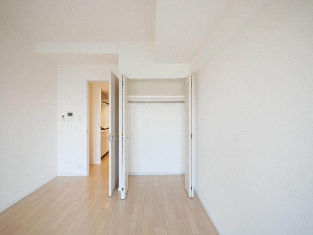 大阪市北区中津７丁目の賃貸マンションの収納