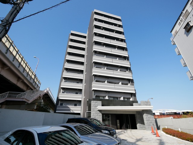 大阪市北区中津７丁目の賃貸マンションの外観