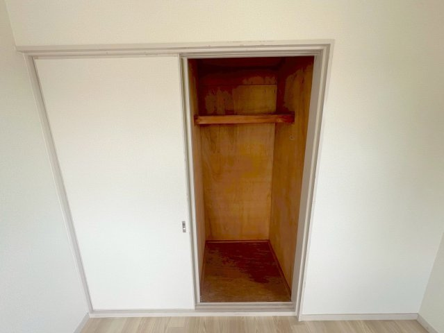 矢田町戸建の収納