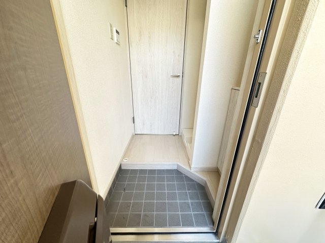 フィットハイム青柳の玄関