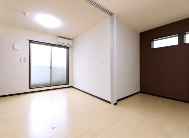 フジパレス内本町Ⅱ番館の洋室