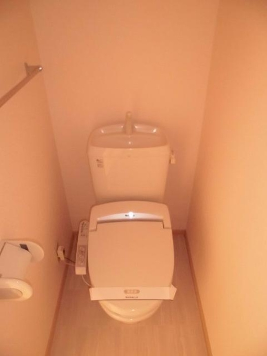 ディアコート札場 C棟のトイレ|温水洗浄暖房便座