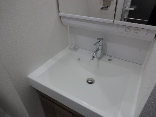 AXAS西大島sta.の洗面所