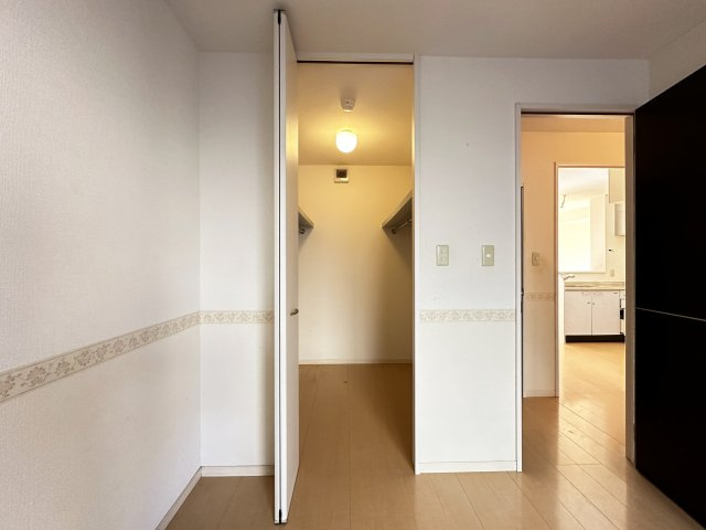 リビングタウン薊野の収納