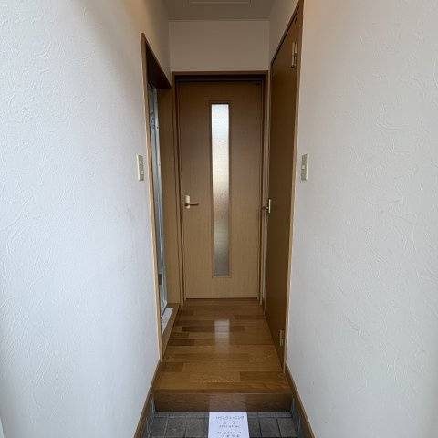 母恋グランドハイツの玄関