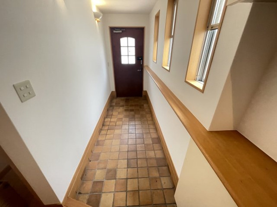 世田谷区下馬１丁目の一戸建ての玄関