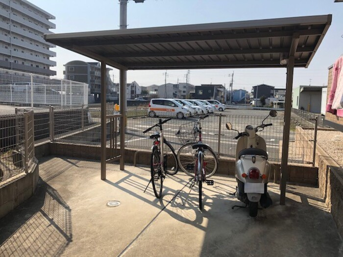 エクセル東合川Ⅲのその他共用部分|駐輪場に自転車も停められます♪