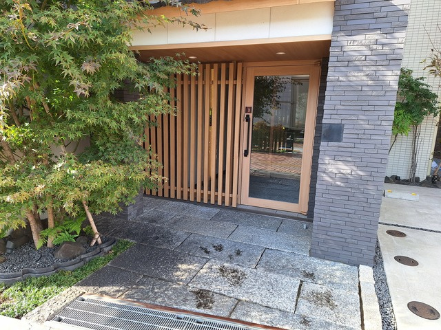 ブルック大和のエントランス