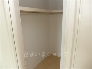 広島市安佐北区亀山１丁目のアパートの収納|ウォークインクローゼット