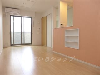 カレントＡの居間・リビング|エアコン・室内物干しあり