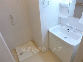 広島市安佐北区亀山１丁目のアパートの洗面所|シャンプードレッサー