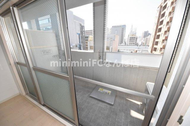 オーシャン松屋町のバルコニー