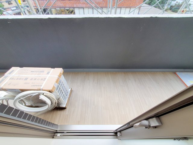 プレサンス東三国駅前グランクラス 仲介手数料無料のバルコニー