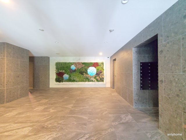 プレサンス東三国駅前グランクラス 仲介手数料無料のロビー