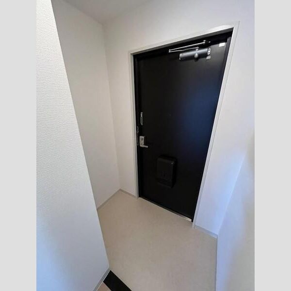 エステートサカイの玄関