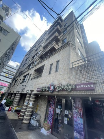 Navi新宿の外観