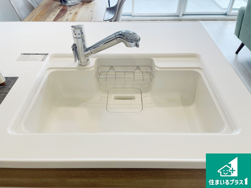 ヴィルメゾン上野芝のキッチン|お手入れのしやすいシンクです♪【現地写真】