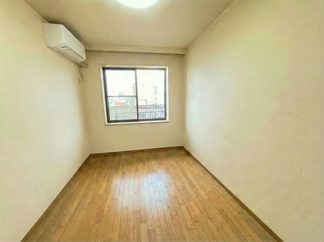 コスモ東京ベイタワーの洋室|※室内写真は家具・小物等を消すAI生成のため、実物とは異なる場合がございます。