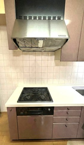 コスモ東京ベイタワーのキッチン|※室内写真は家具・小物等を消すAI生成のため、実物とは異なる場合がございます。