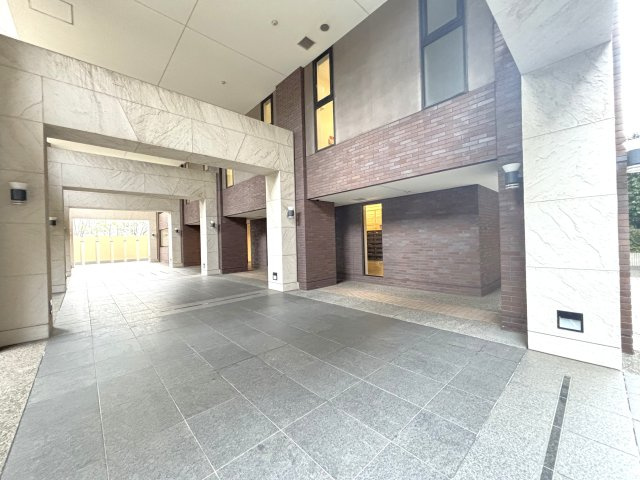 コスモ東京ベイタワーのロビー