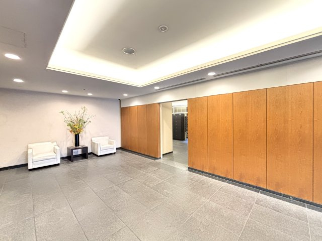 コスモ東京ベイタワーのエントランス