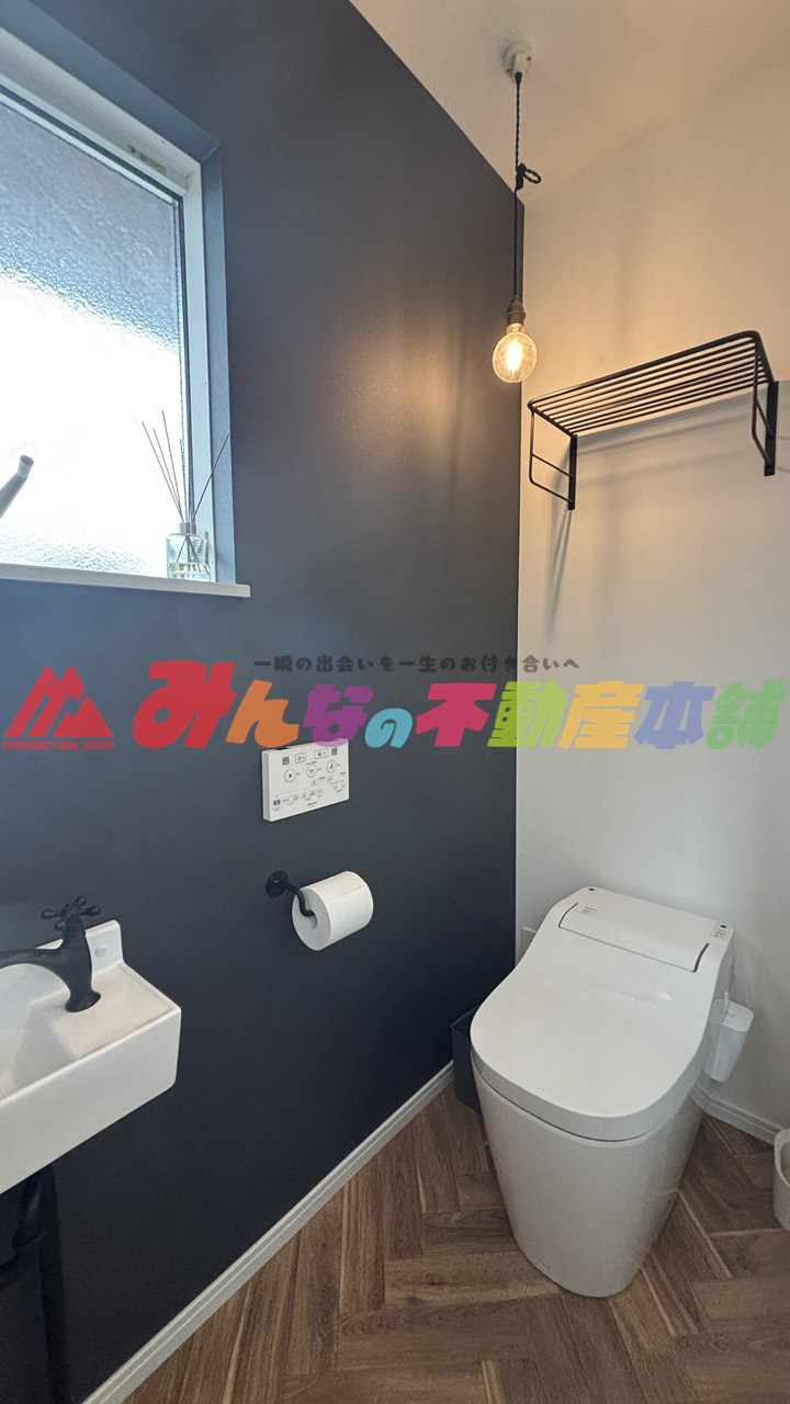 八女郡広川町大字久泉の中古一戸建のトイレ