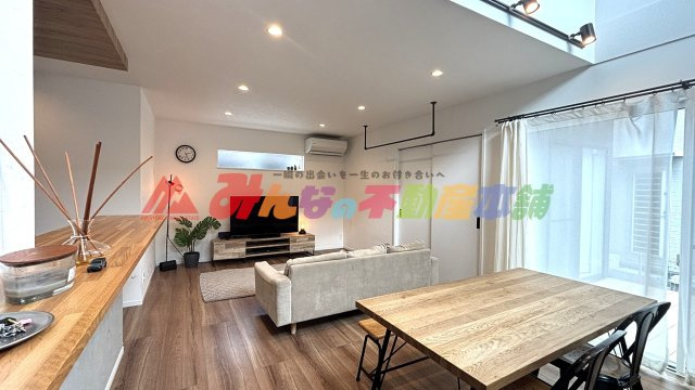 八女郡広川町大字久泉の中古一戸建の居間・リビング