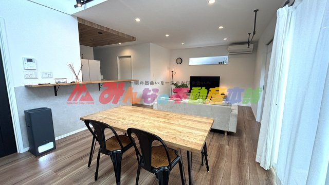 八女郡広川町大字久泉の中古一戸建の居間・リビング