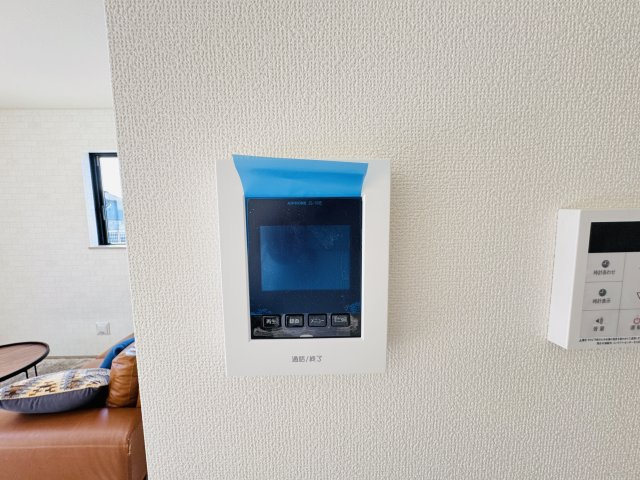 松戸市栄町８丁目新築戸建【旭町小学校：5分】のセキュリティ|来客時も安心のTVモニター付きインターフォン